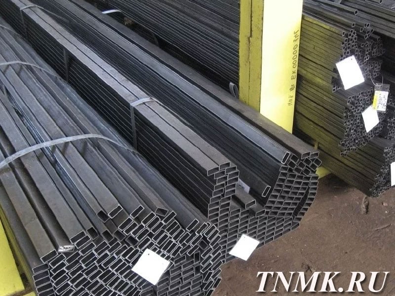 Труба профильная 60х30х1 мм ст. 09Г2С купить в Ульяновске